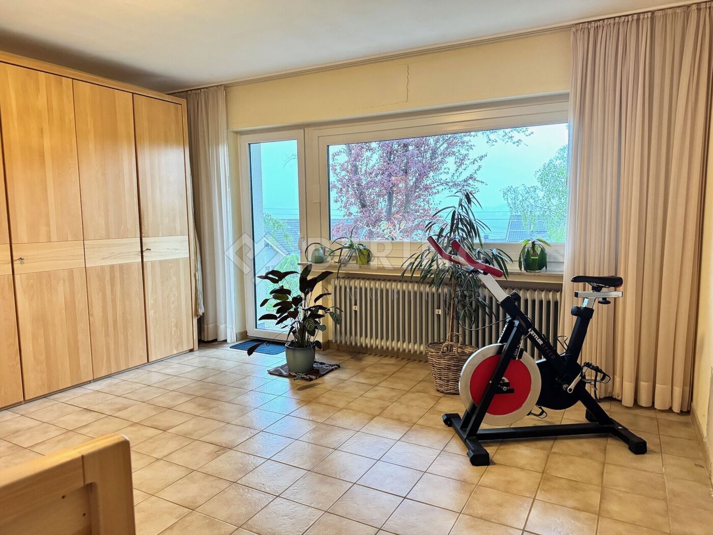 Schlafzimmer UG