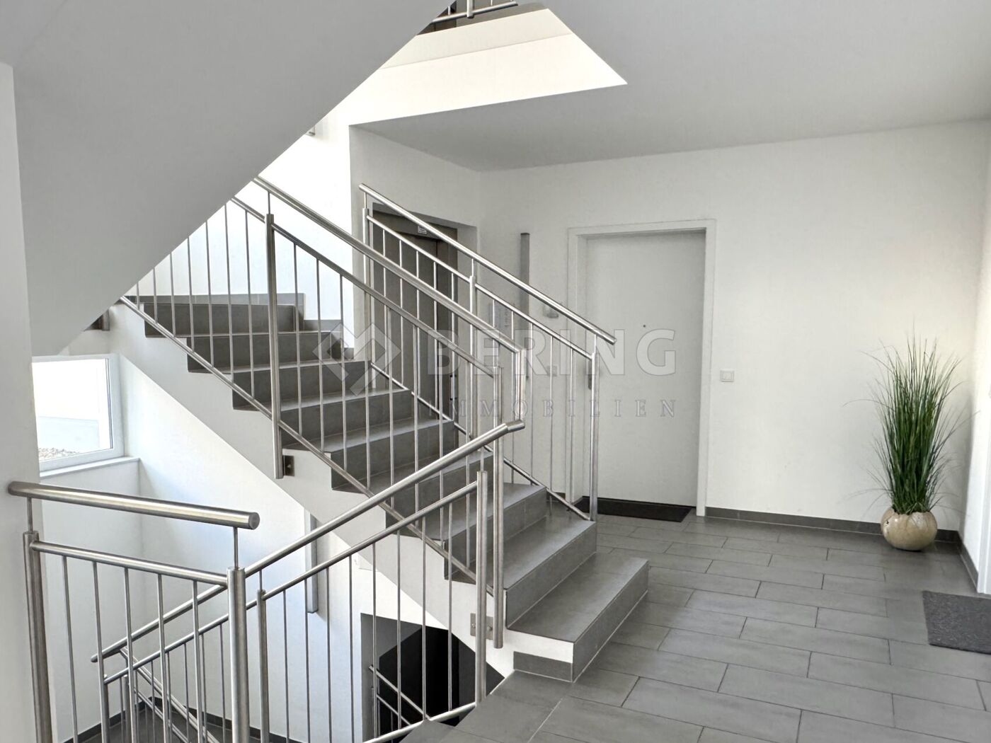 Hauseingang | Treppenhaus 