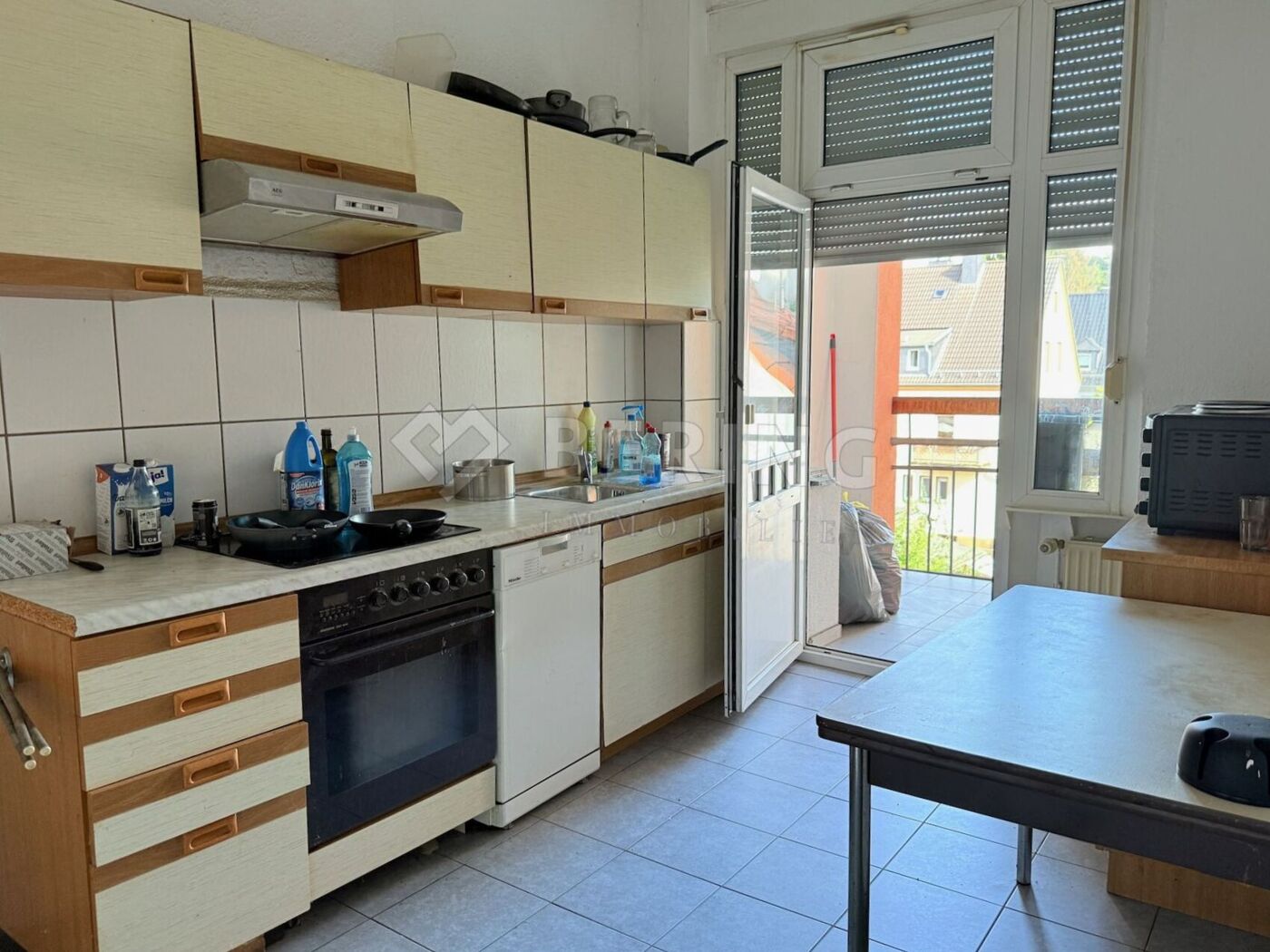 WE 4: Küche m. Balkon im 2. OG