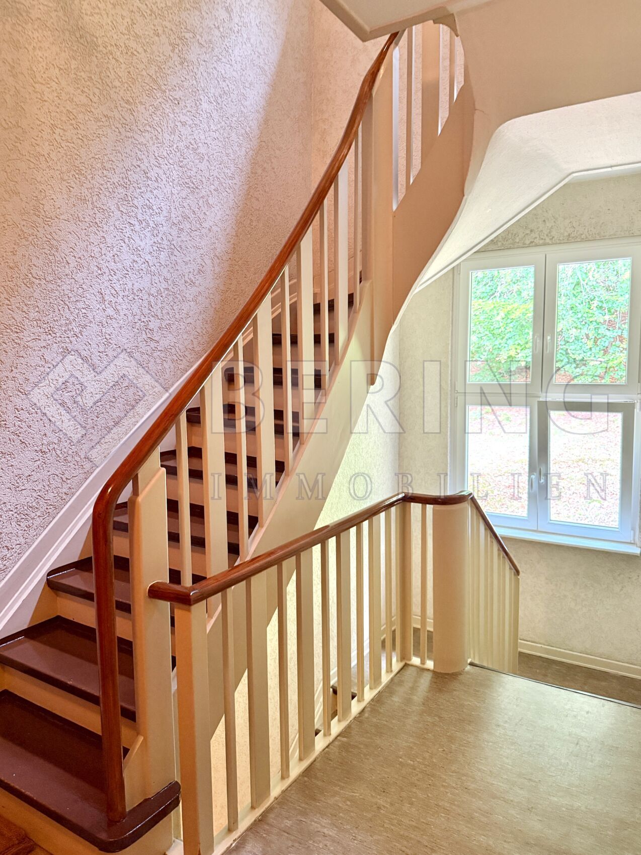 Treppe ins Dachgeschoss