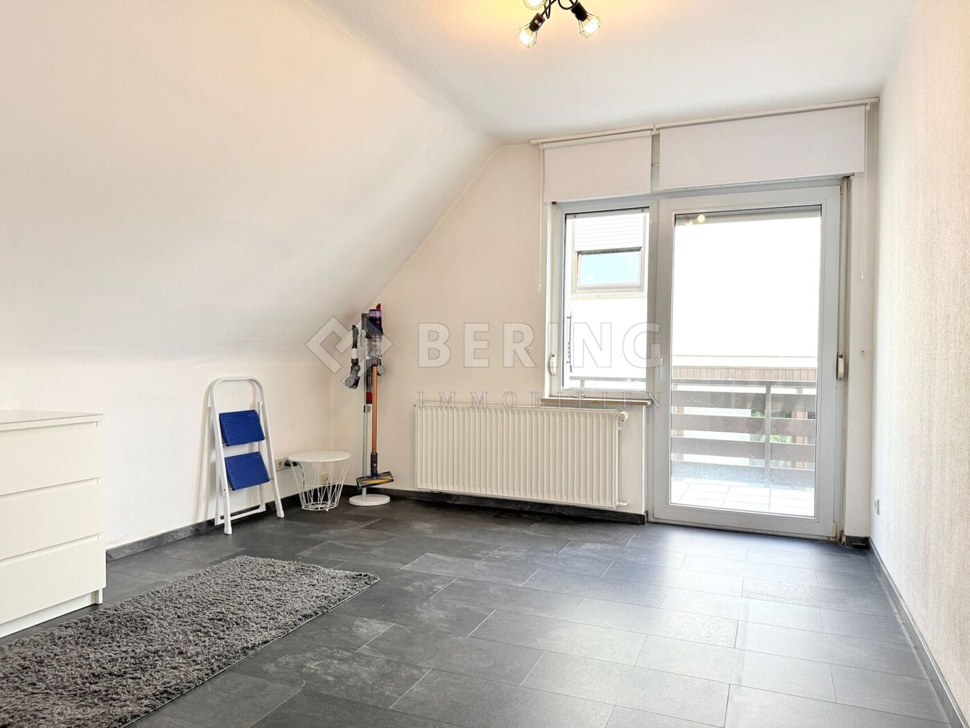 Schlafzimmer DG