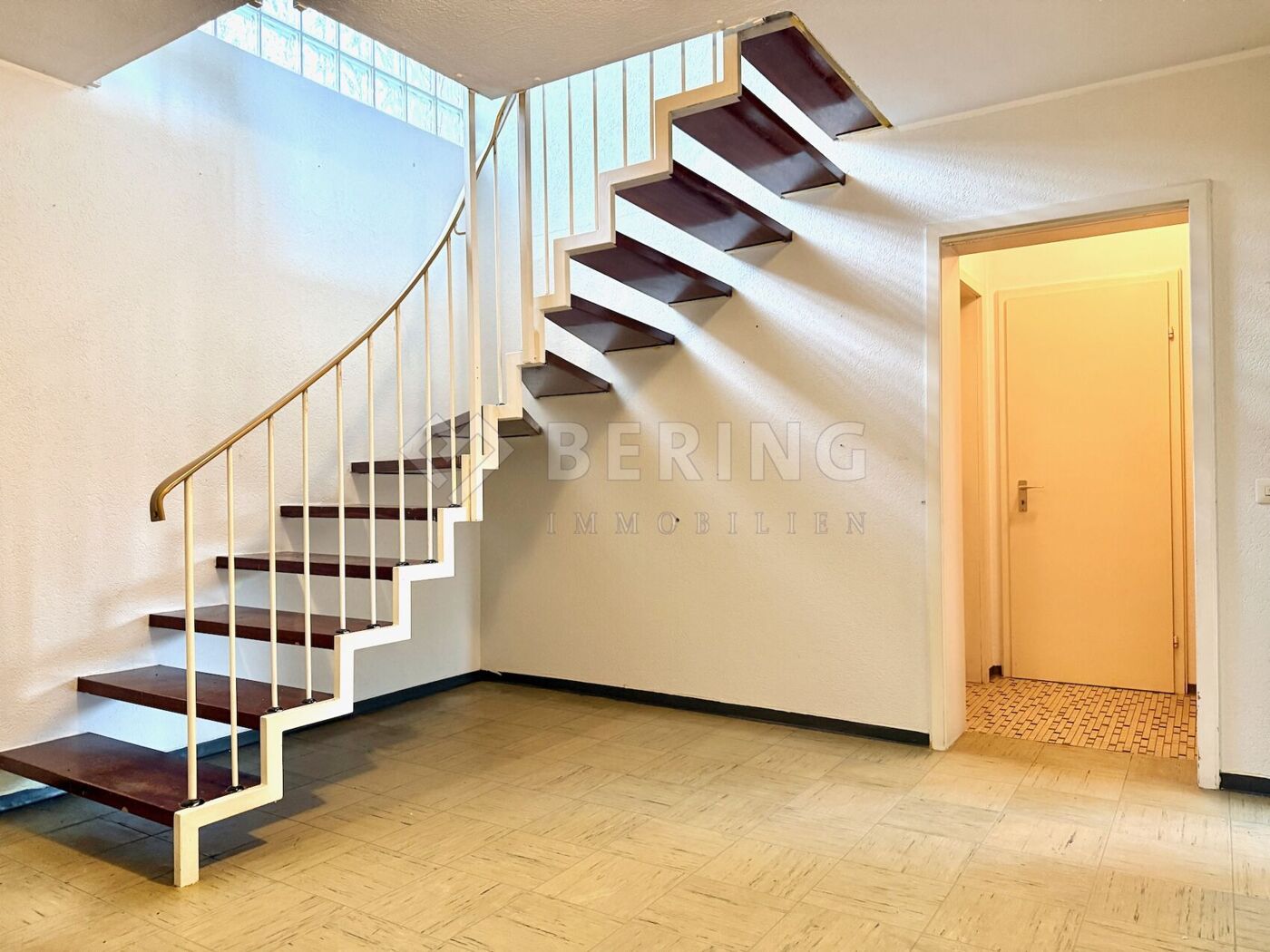 Coole Treppe ins UG 