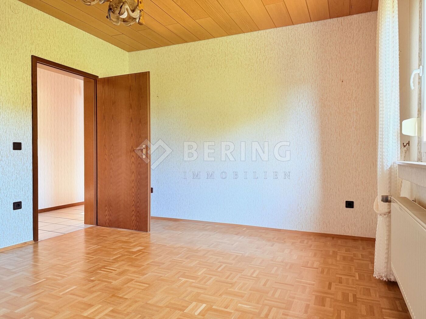 Schlafzimmer/Esszimmer