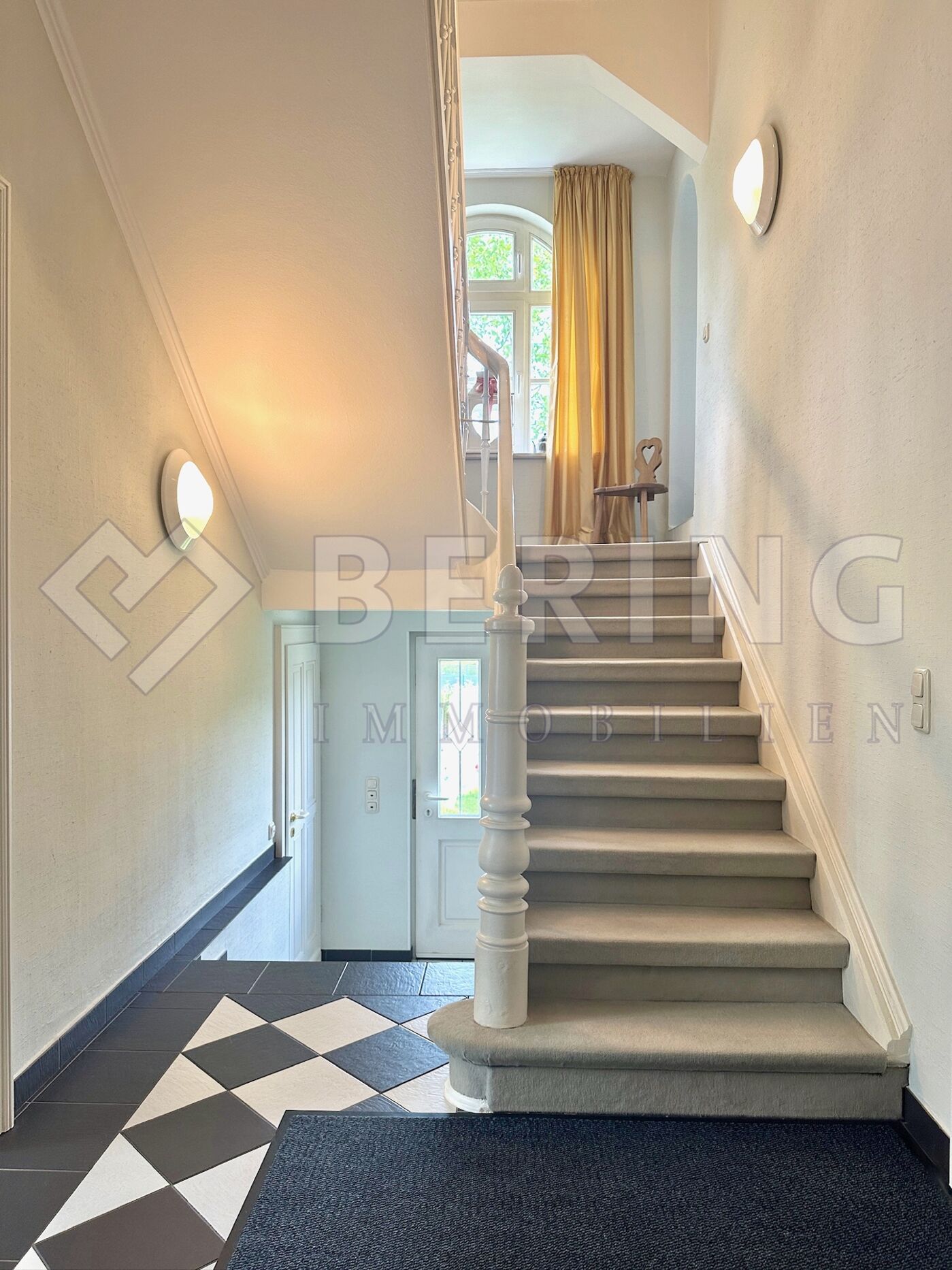 Treppe ins Dachgeschoss