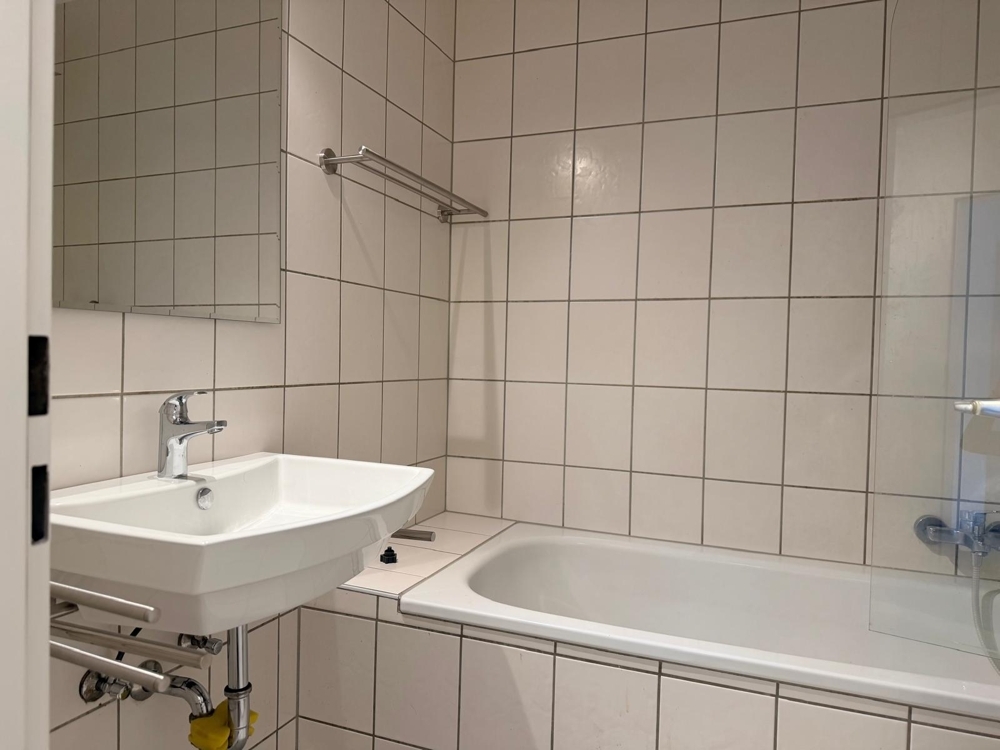 Helle, komplett Renovierte 3-Zimmer-Wohnung mit Balkon in zentraler Lage von Dülken - ab sofort frei... - Foto 5