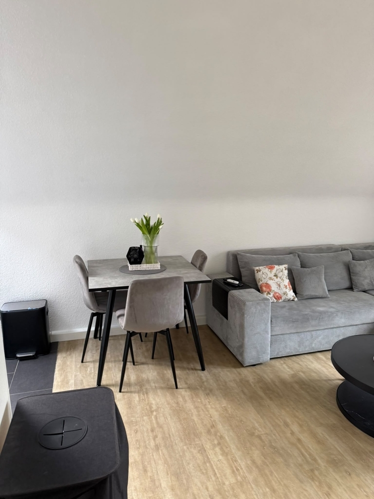 Gepflegte 3-Zimmer-Dachgeschoss-Wohnung in ruhiger Wohnlage von Schwalmtal... - Photo 1
