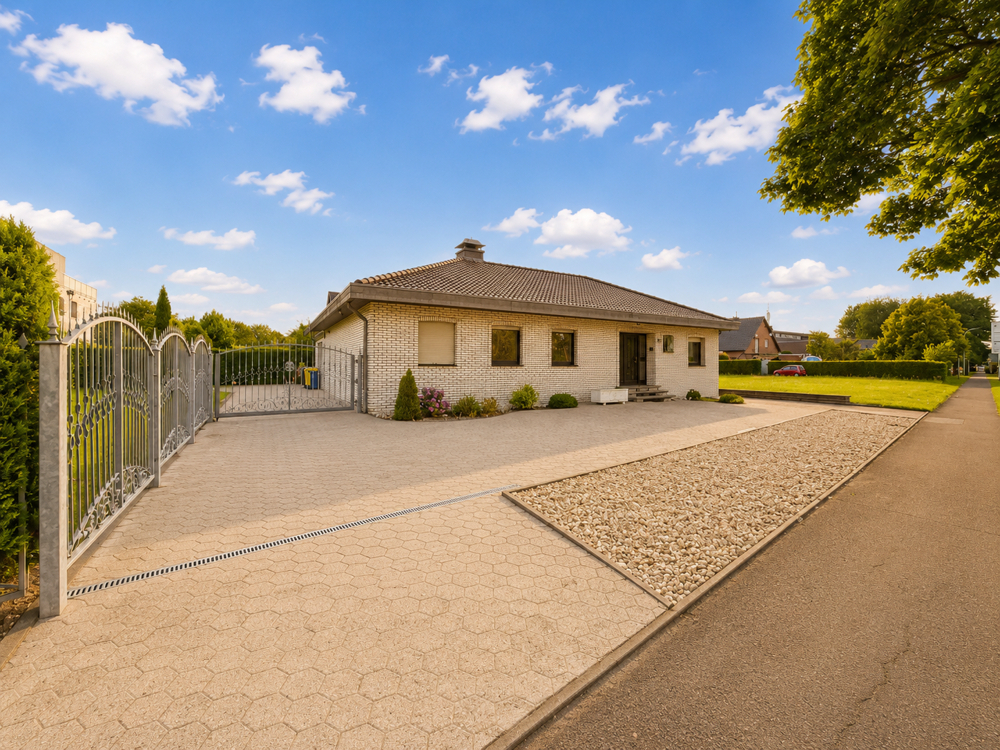 Real Estate Title Image Background