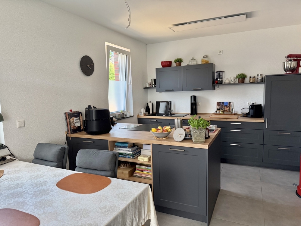 Helle 2-Zimmer-Wohnung + 2 Balkone + Aufzug + PKW-Stellplatz... - Photo 4