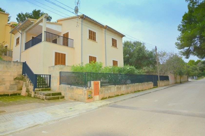 house with garden 