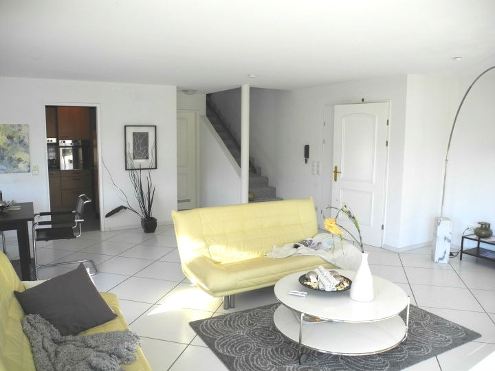 Ein Haus im Haus -  es erwartet Sie eine aussergewöhnliche, charmante Wohnung auf drei Wohnebenen