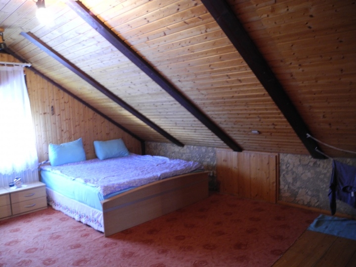 Sehr grosszügiges Einfamilienhaus auf einem wunderschönen Grundstück in ruhiger, sonniger Wohnlage