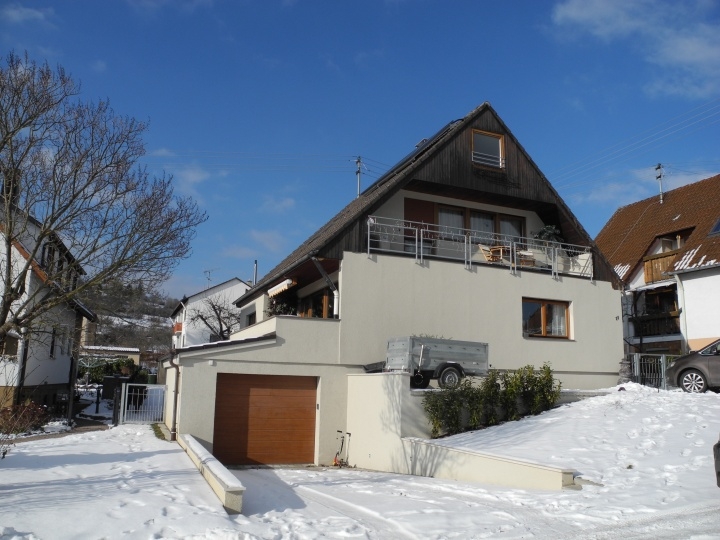 Das liebevoll renovierte Einfamilienhaus mit viel Charme, weitläufigem Garten und grosser Terrasse.