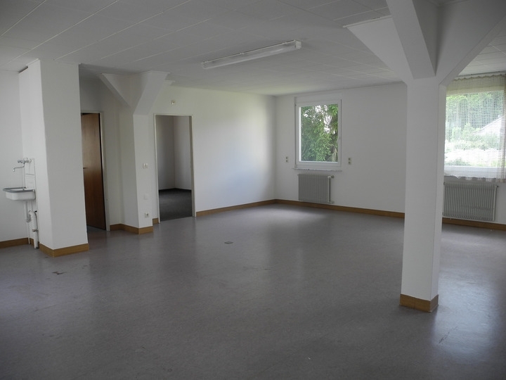 Wohn- und Geschäftshaus oder reines Wohnhaus zur individuellen Nutzung in zentraler, ruhiger Lage!