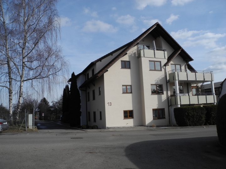 Die top gepflegte Dachgeschosswohnung mit  Doppelgarage in ruhiger Lage verdient Ihre Aufmerksamkeit