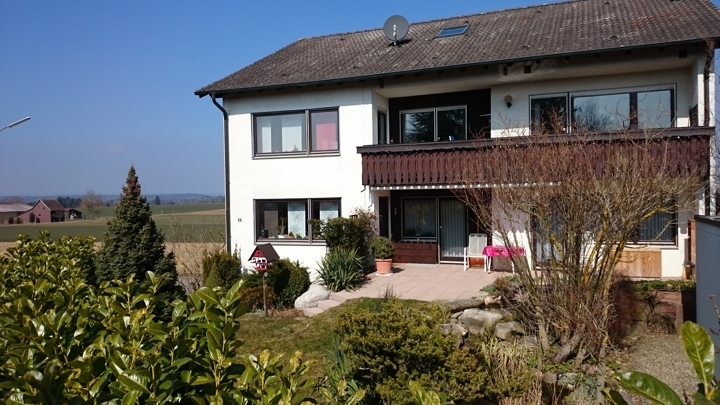 Eine Rarität - gleich zwei wunderschöne Wohnungen in einem 3-Familienhaus stehen hier zum Verkauf !