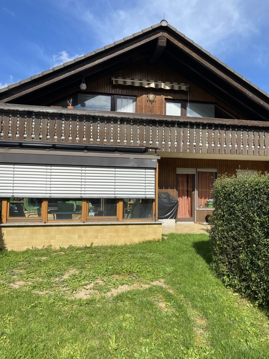 Haus für drei Familien - charmante Liegenschaft mit herrlichem Garten in guter Wohnlage!