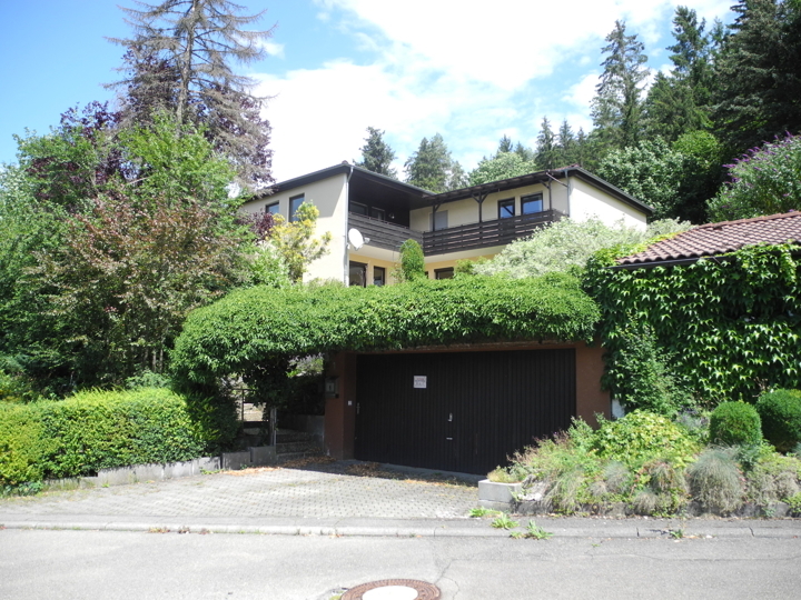 Ein Haus für ganz besondere Ansprüche. Hier hat man das Gefühl mit der Natur zu leben.