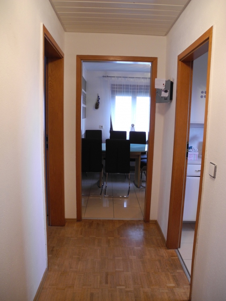 Haus mit S-Bahn-Anbindung. Ein idealer Standpunkt für Berufspendler zum Wohnen und Leben mit Familie