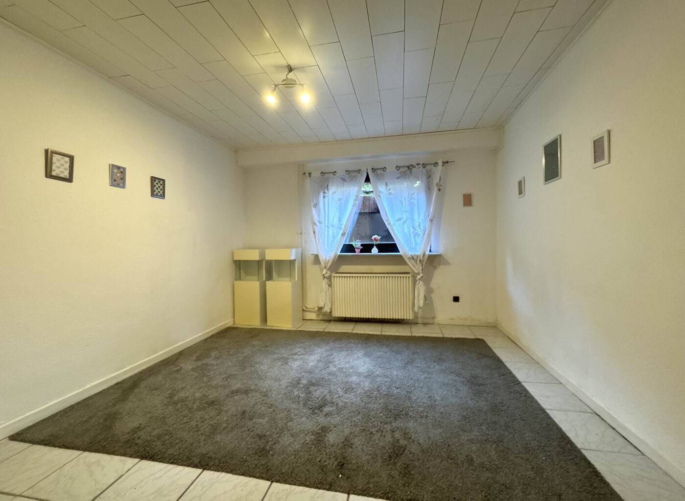 Kellerraum wohnlich ausgebaut