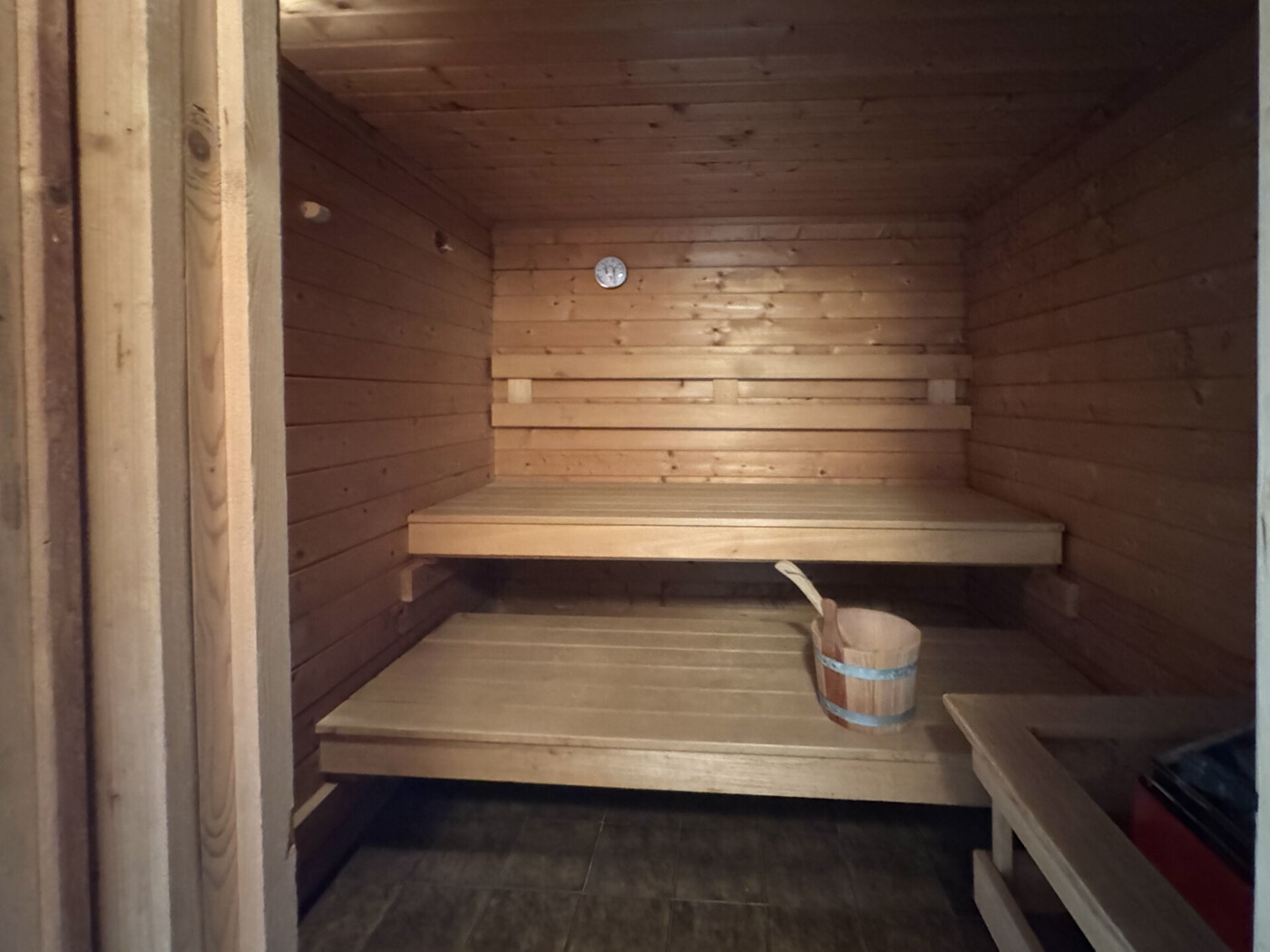 Sauna/Garage