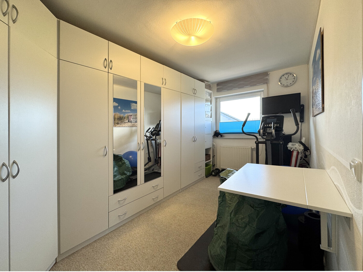 Schlafzimmer III