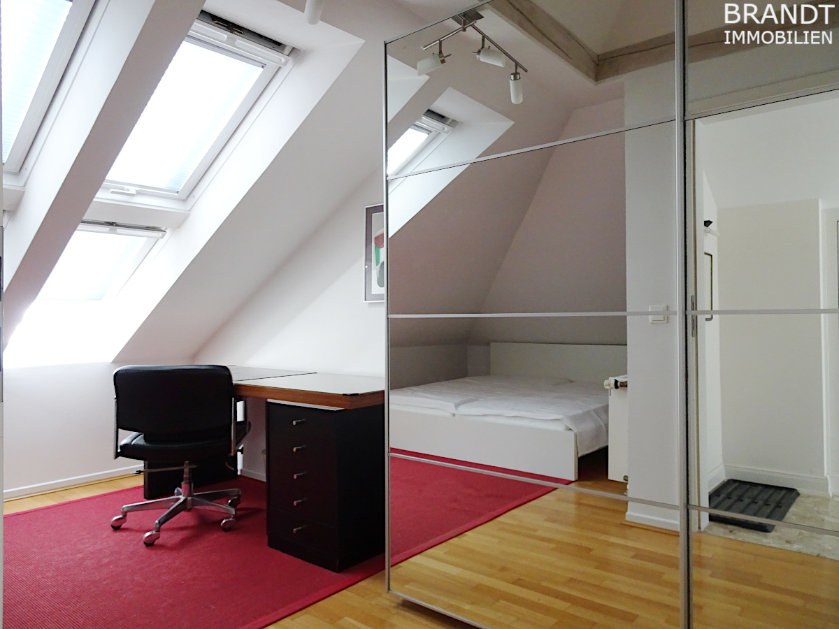 Charmante Single-Einliegerwohnung / 60 m² - ruhige Lage in einer Doppelhaushälfte in HH-Othmarschen! - Photo 5