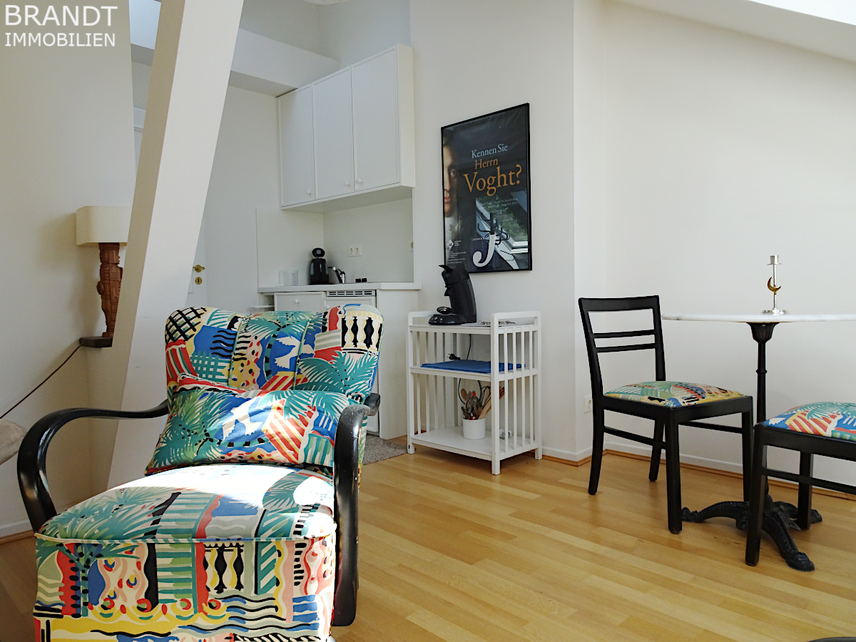 Charmante Single-Einliegerwohnung / 60 m² - ruhige Lage in einer Doppelhaushälfte in HH-Othmarschen! - Photo 1