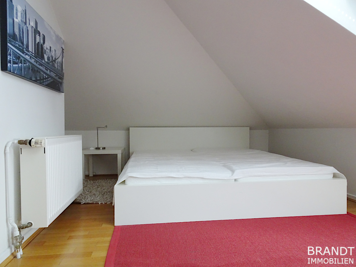 Charmante Single-Einliegerwohnung / 60 m² - ruhige Lage in einer Doppelhaushälfte in HH-Othmarschen! - Photo 4