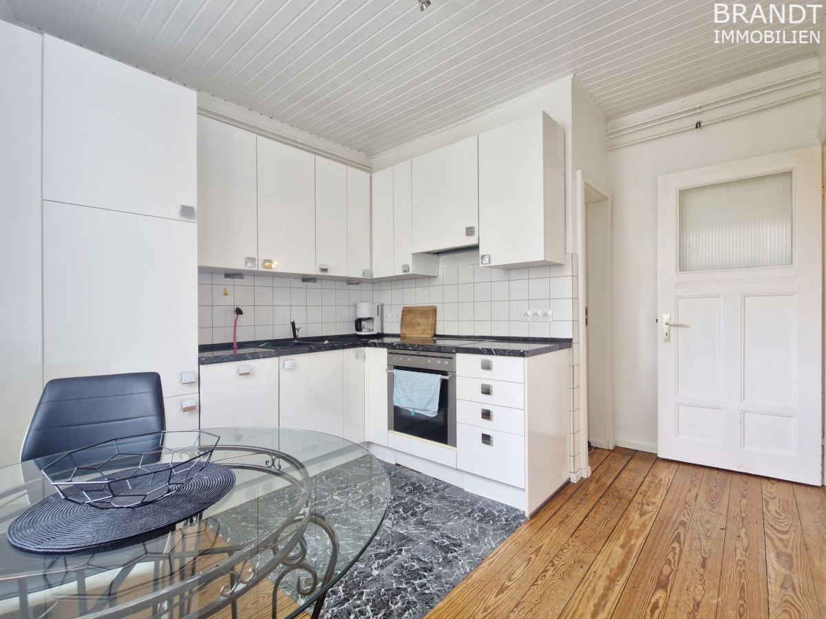 Helle, komplett möblierte 2-Zimmer-Wohnung mit Balkon und PKW-Stellplatz in HH-Bramfeld! - Foto 5