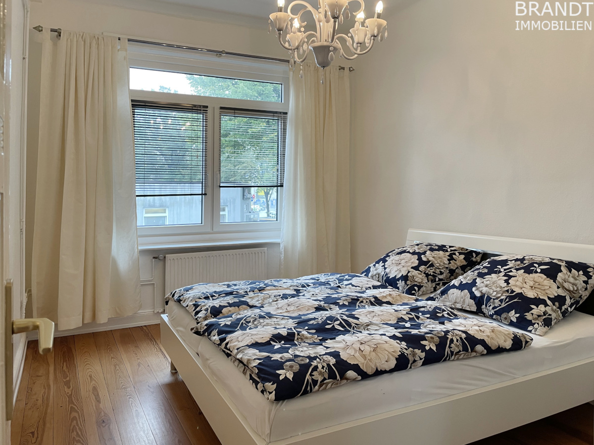 Helle, komplett möblierte 2-Zimmer-Wohnung mit Balkon und PKW-Stellplatz in HH-Bramfeld! - Foto 3