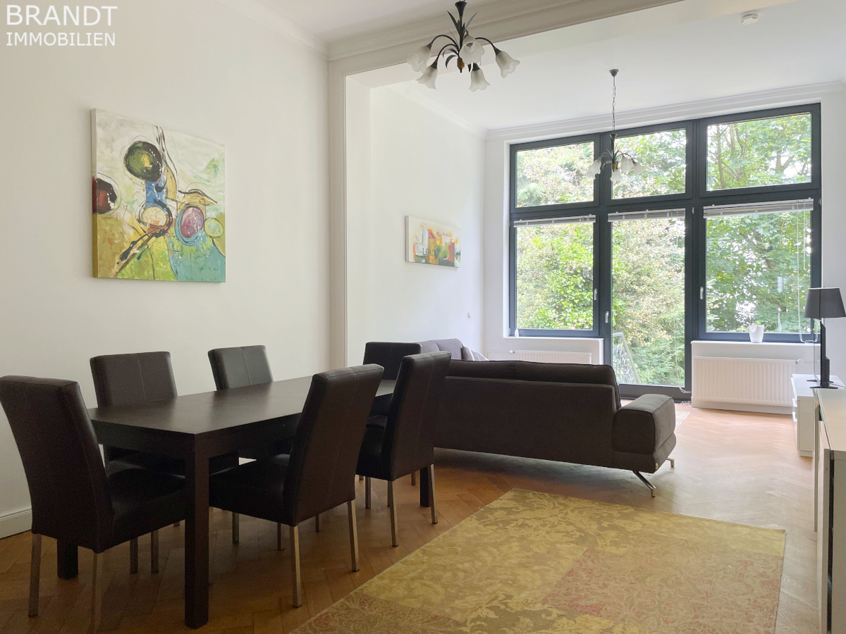 3-Zimmer-Wohnung / 120m² - mit 2 Schlafzimmern, 2 Bädern, Garten und Garage in Uhlenhorst! - Foto 2