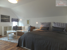 Wohn-/Schlafzimmer