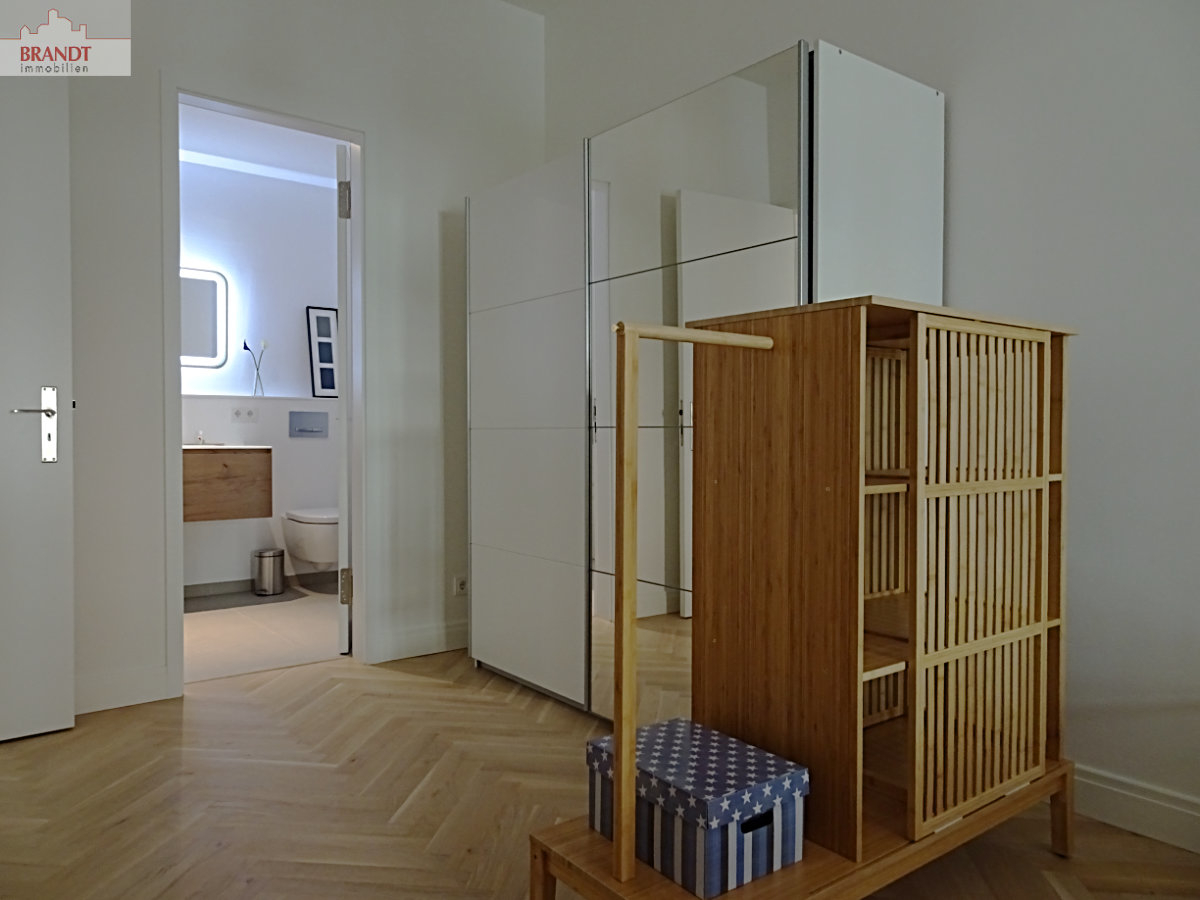 Moderne, hochwertig ausgestattete 100m²-Wohnung über 2 Ebenen und mit Tiefgarage in Alsterlage! - Foto 5