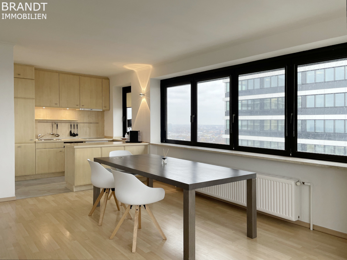 Moderne 2 Zi.-Wohnung mit tollem Weitblick über Hamburg! - Photo 3