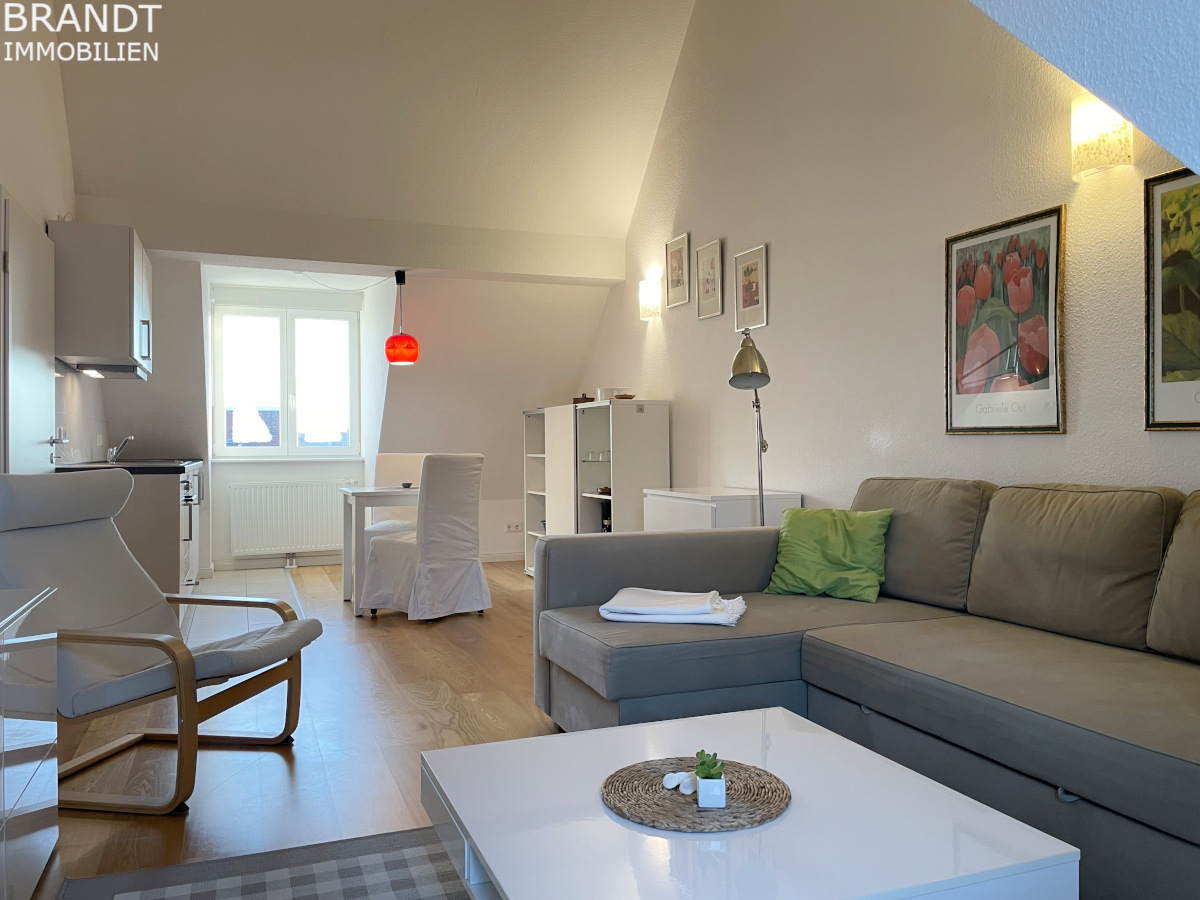Modernes Dachgeschoss! 1-Zimmer-Wohnung/42 m² mit Spitzboden (Schlafbereich) in HH-Barmbek Nord... - Photo 1