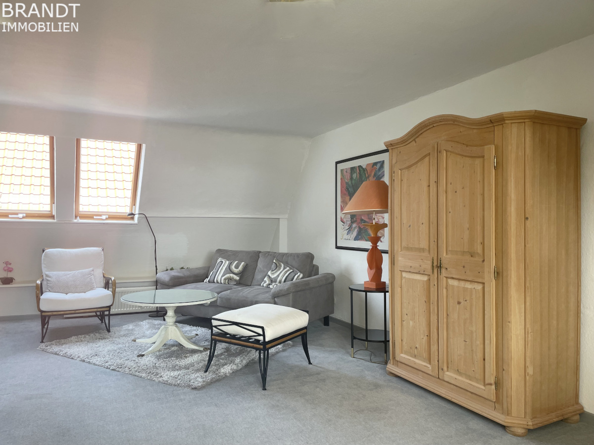 Helle SINGLE-WOHNUNG HH-Sasel! 2-Zimmer-Wohnung über 2 Ebenen - plus kleine Terrasse zur Nutzung... - Foto 3