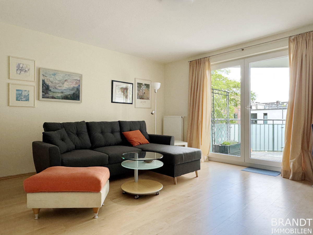 73 m² mit moderner Möblierung, Fahrstuhl und großem Balkon in HH-Stellingen (Grenze Eimsbüttel)... - Foto 2