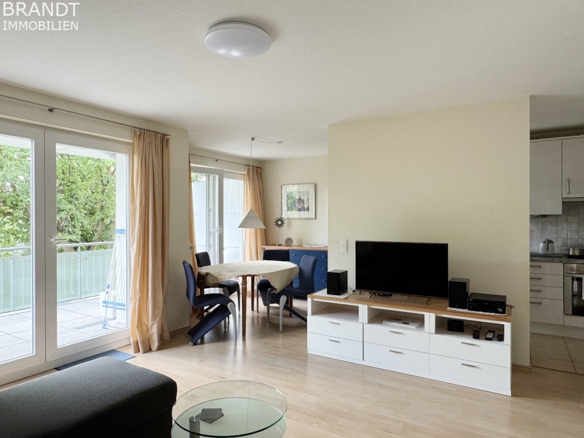 73 m² mit moderner Möblierung, Fahrstuhl und großem Balkon in HH-Stellingen (Grenze Eimsbüttel)... - Foto 5