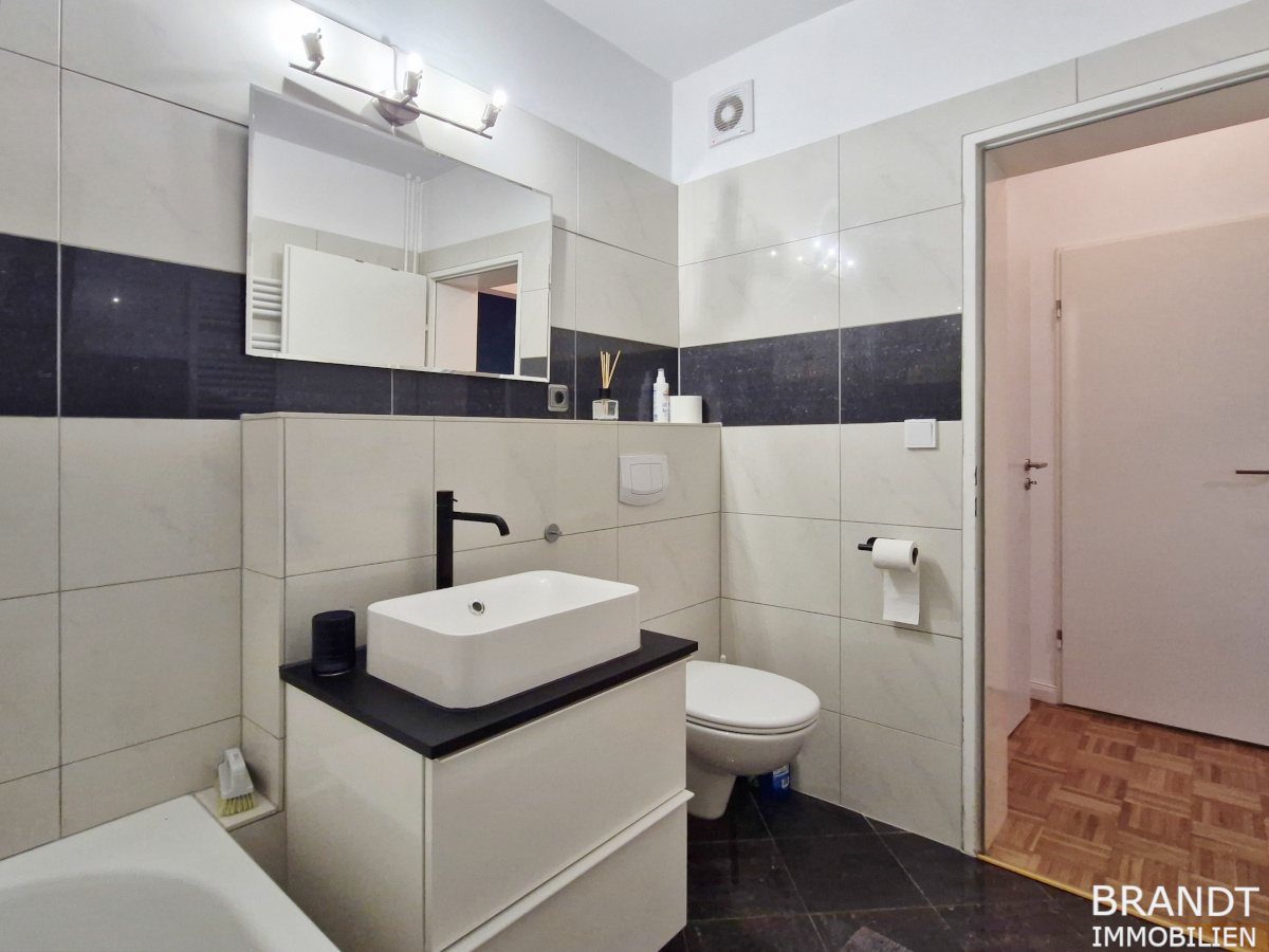 Moderne 3-Zimmer-Wohnung mit großem Süd-Balkon in ruhiger Anliegerstraße in HH-Farmsen/Berne - Photo 5