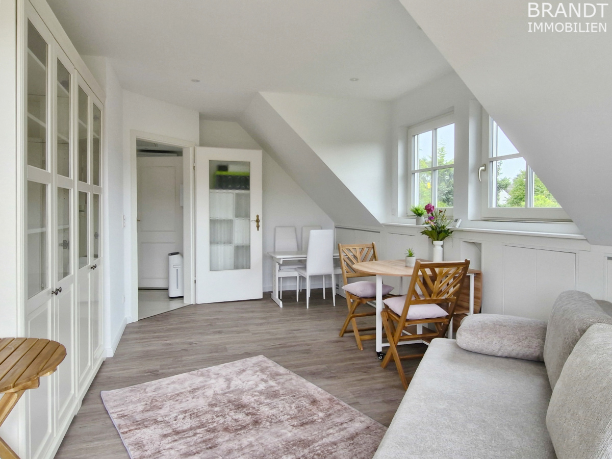 ERSTBEZUG nach Sanierung. Modern/neu möblierte 3-Zi.-Whg. in einem 2-Familien-Haus - HH-Poppenbüttel - Foto 5