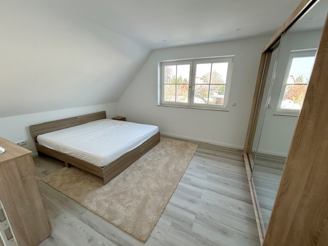 ERSTBEZUG nach Sanierung. Modern/neu möblierte 3-Zi.-Whg. in einem 2-Familien-Haus - HH-Poppenbüttel - Foto 3