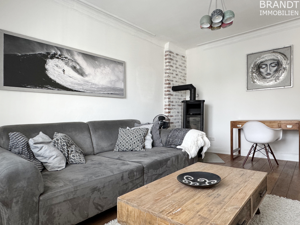 Modern möblierte 2-Zi.-Wohnung mit 47 m² in einem Jugendstil-Altbau im schönen Eimsbüttel... - Foto 1