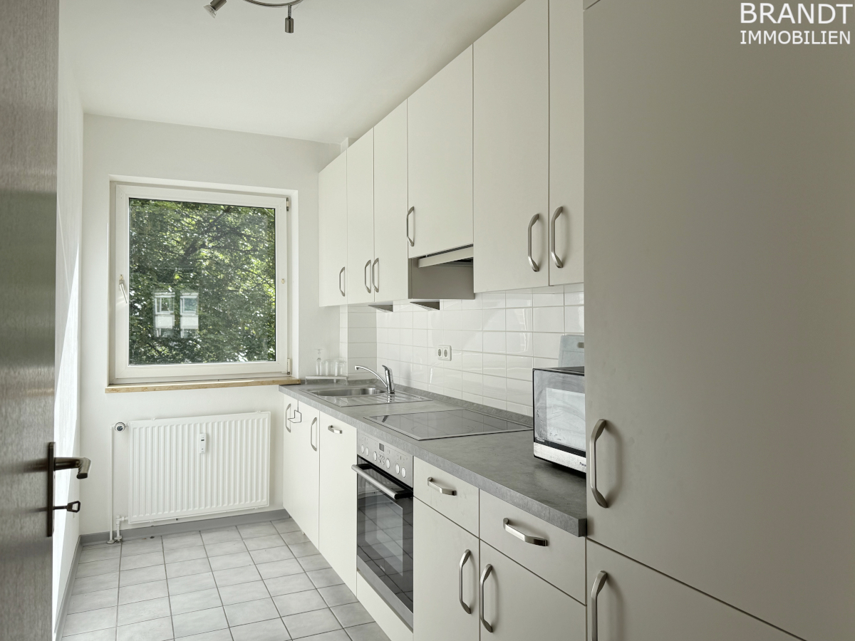 Top Lage mit 3 Schlafzimmer, Balkon, Lift, Tiefgarage in HH-Rotherbaum! - Foto 1
