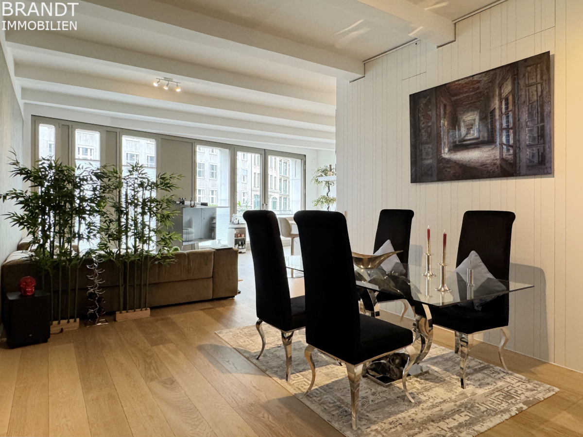 Exklusive Loftwohnung mit Tiefgarage in bester Altstadtlage nahe Rathausmarkt! - Photo 3