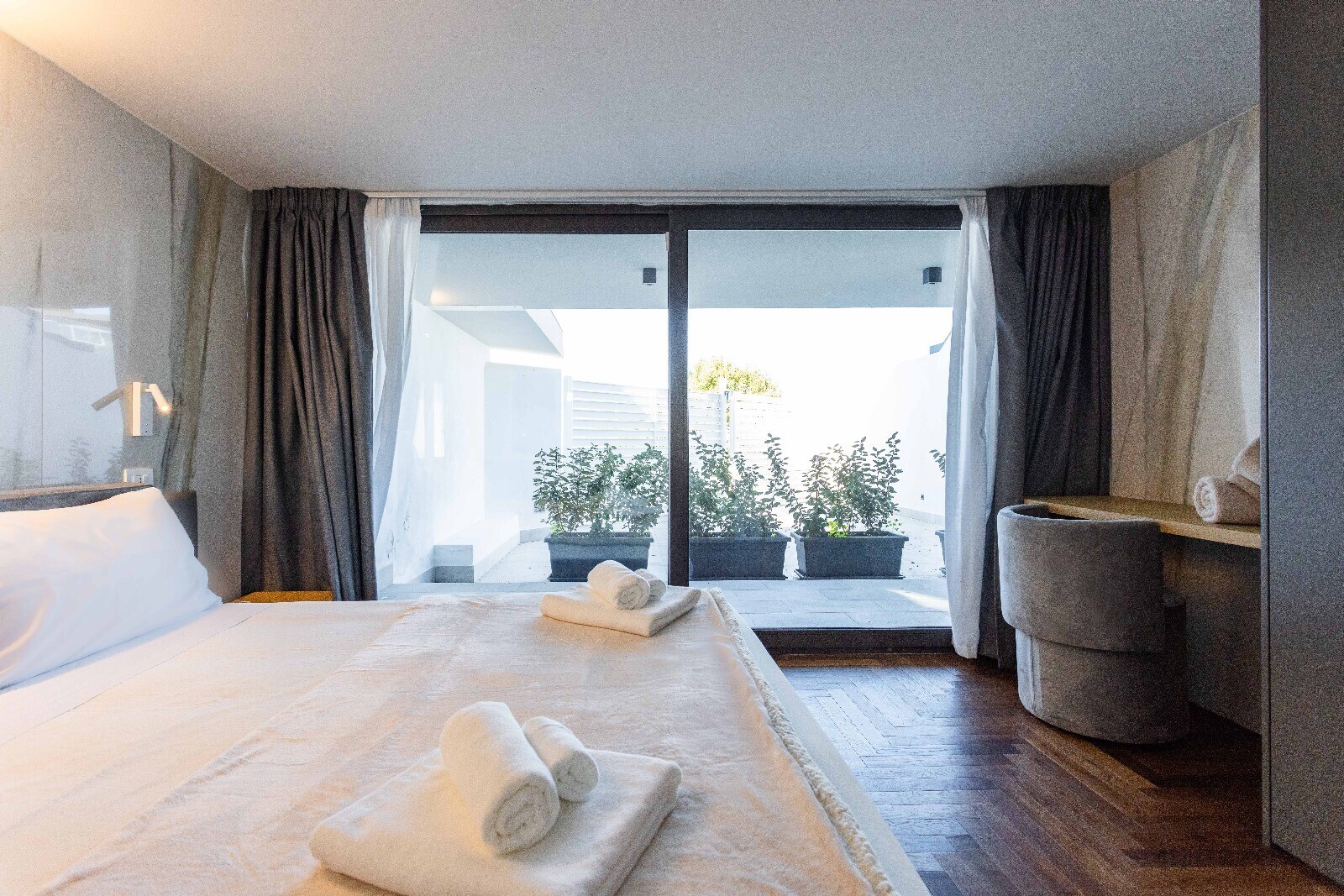 2c5d5201-4374-421c-af3e-bb699071fd4a