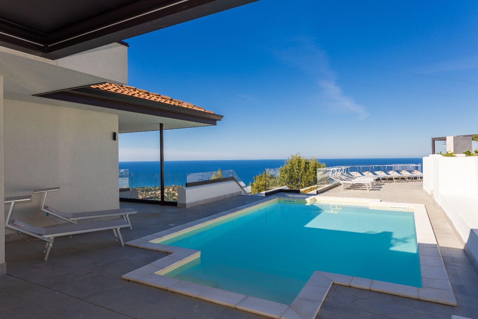 d58a6356-591d-40e8-b47e-9f286c5ac213