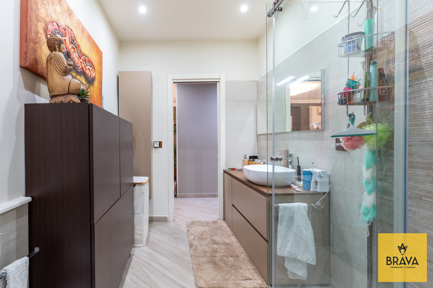 A.L.C. Via Eugenio L'Emiro 23-19