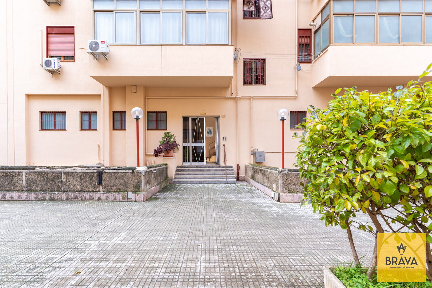 A.L.C. Via Eugenio L'Emiro 23-37