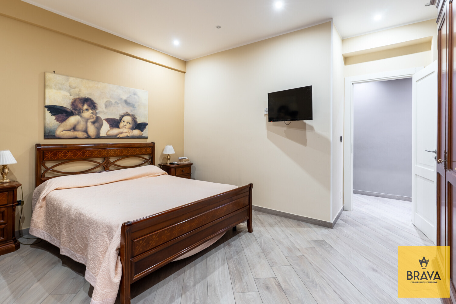 A.L.C. Via Eugenio L'Emiro 23-21