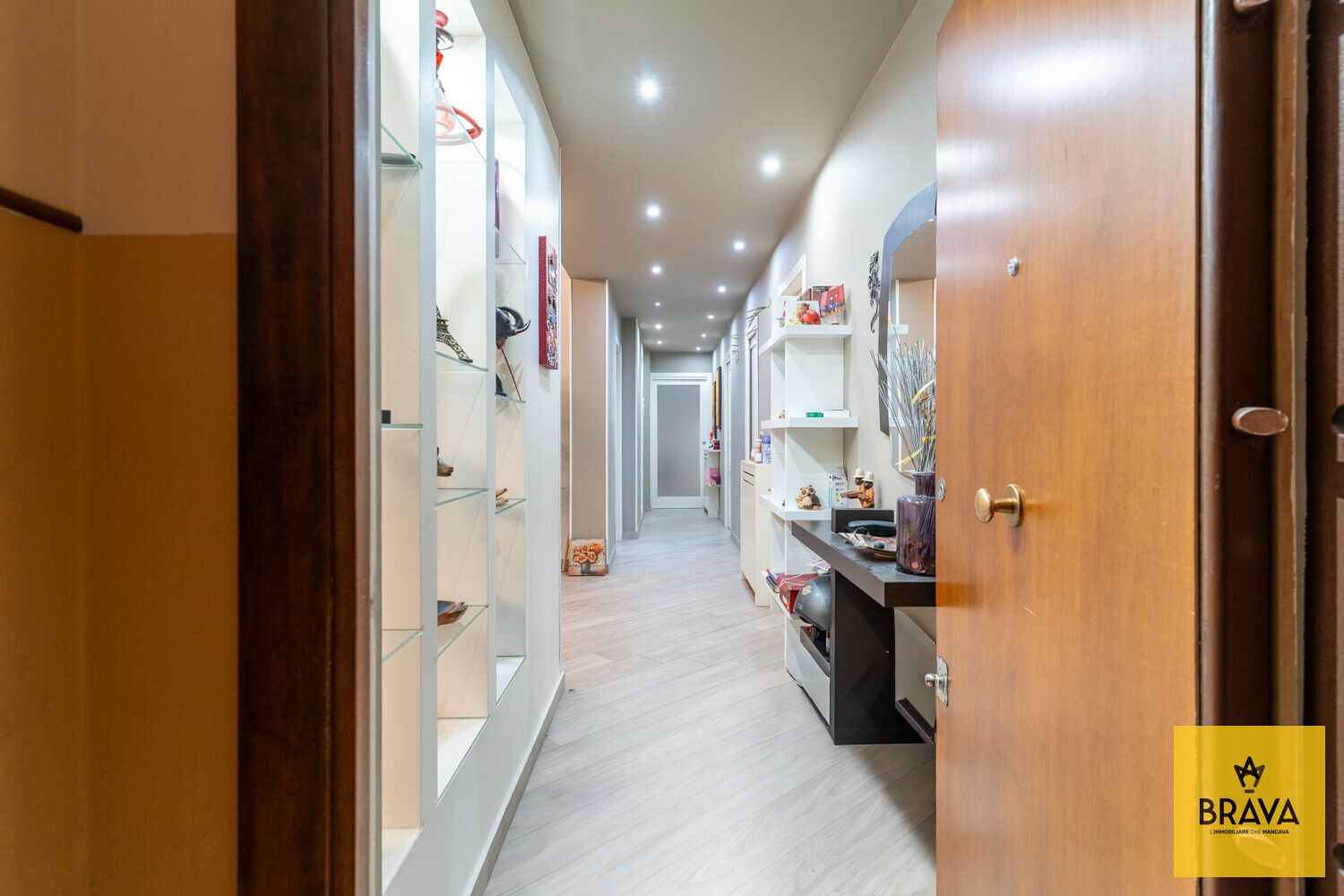 A.L.C. Via Eugenio L'Emiro 23-1